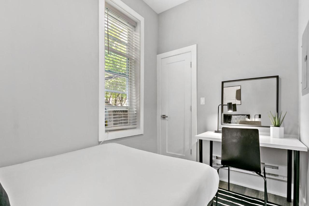 2Br Comfy And Stylish Apt In West Town - Erie 1R Чикаго Экстерьер фото