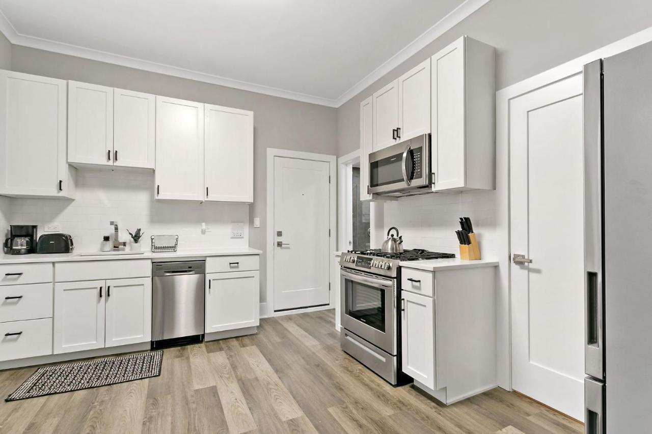 2Br Comfy And Stylish Apt In West Town - Erie 1R Чикаго Экстерьер фото