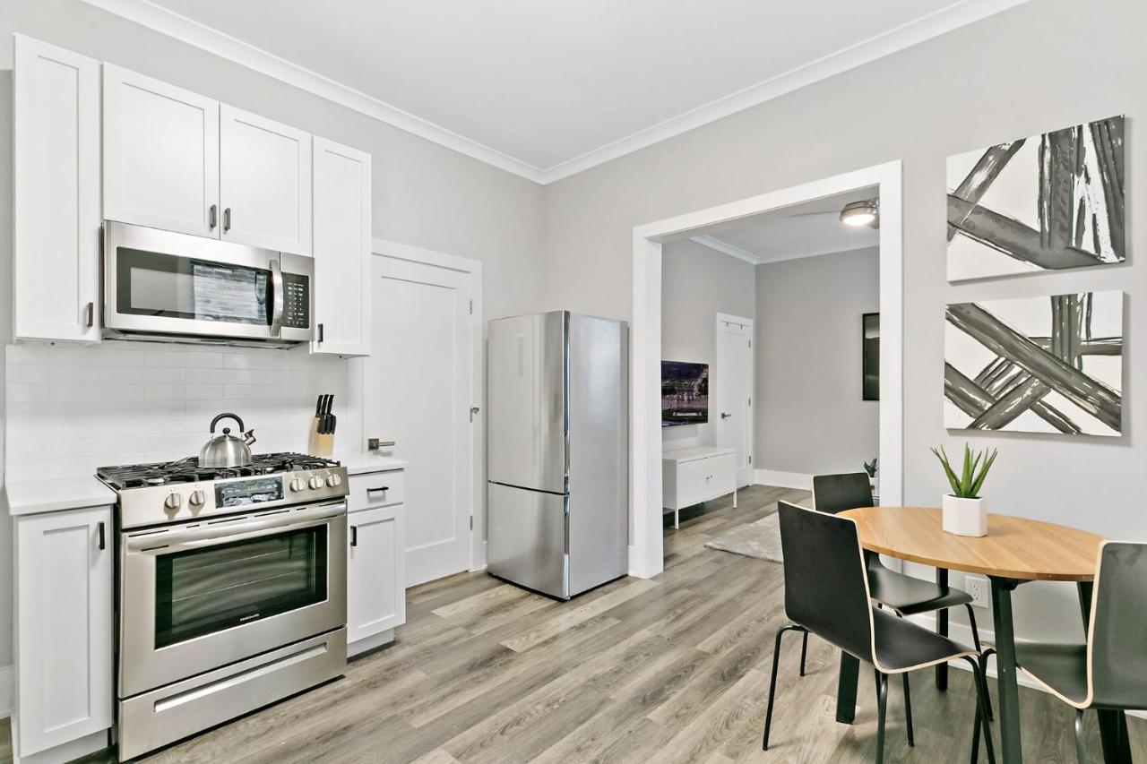2Br Comfy And Stylish Apt In West Town - Erie 1R Чикаго Экстерьер фото